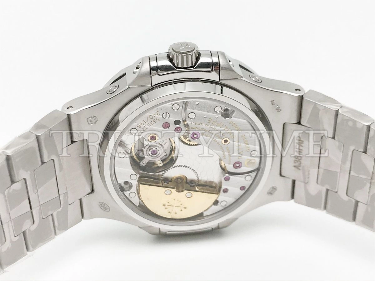 Копия часов Patek Philippe Nautilus Perpetual Calendar 40mm 5740/1G-001 Арт.PP-0737