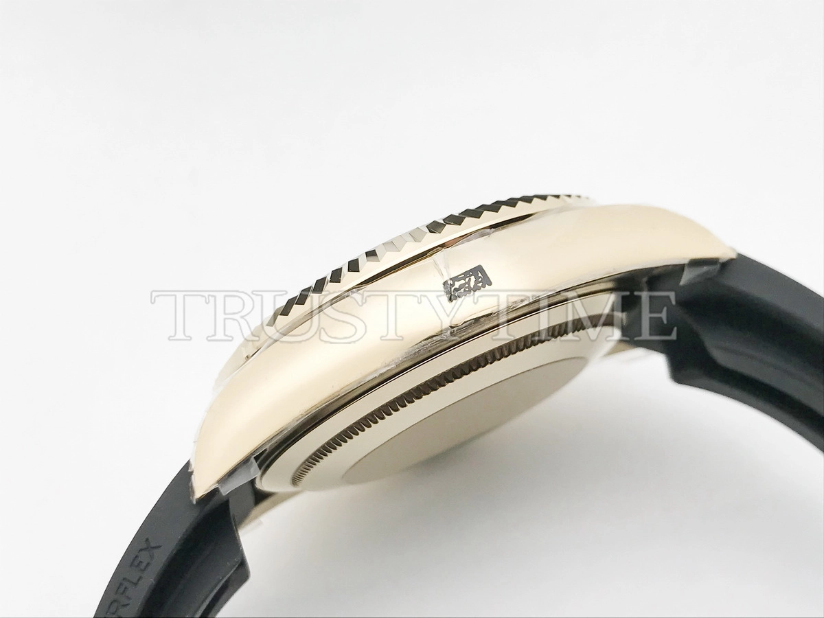 Копия часов Rolex Sky-Dweller 42mm 336238-0003