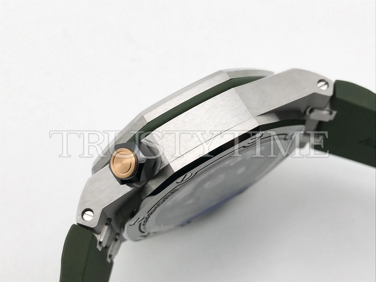 Копия часов Audemars Piguet Royal Oak Offshore Diver 15720ST.OO.A052CA.01 Арт.AP-1015