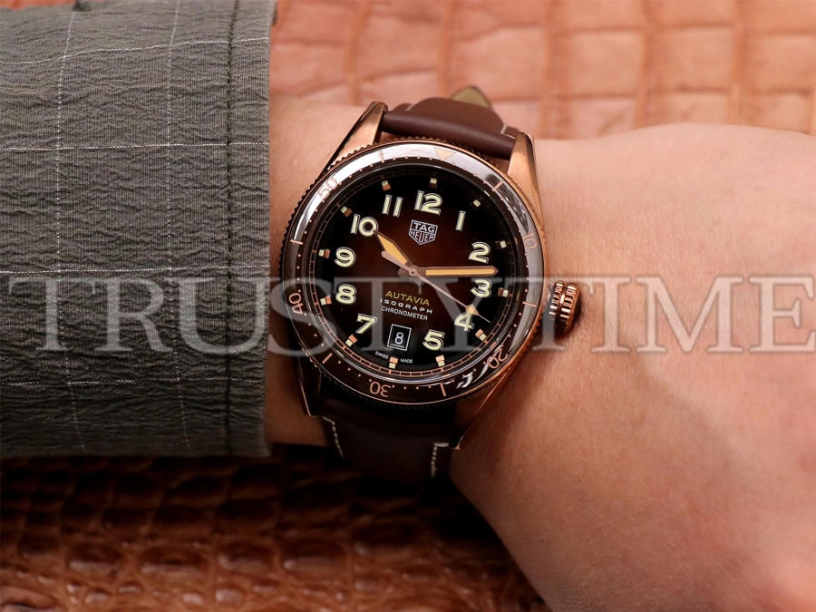 Копия часов Tag Heuer Autavia Isograph Calibre 5 42mm WBE5193.FC8300 Арт.TG-0604