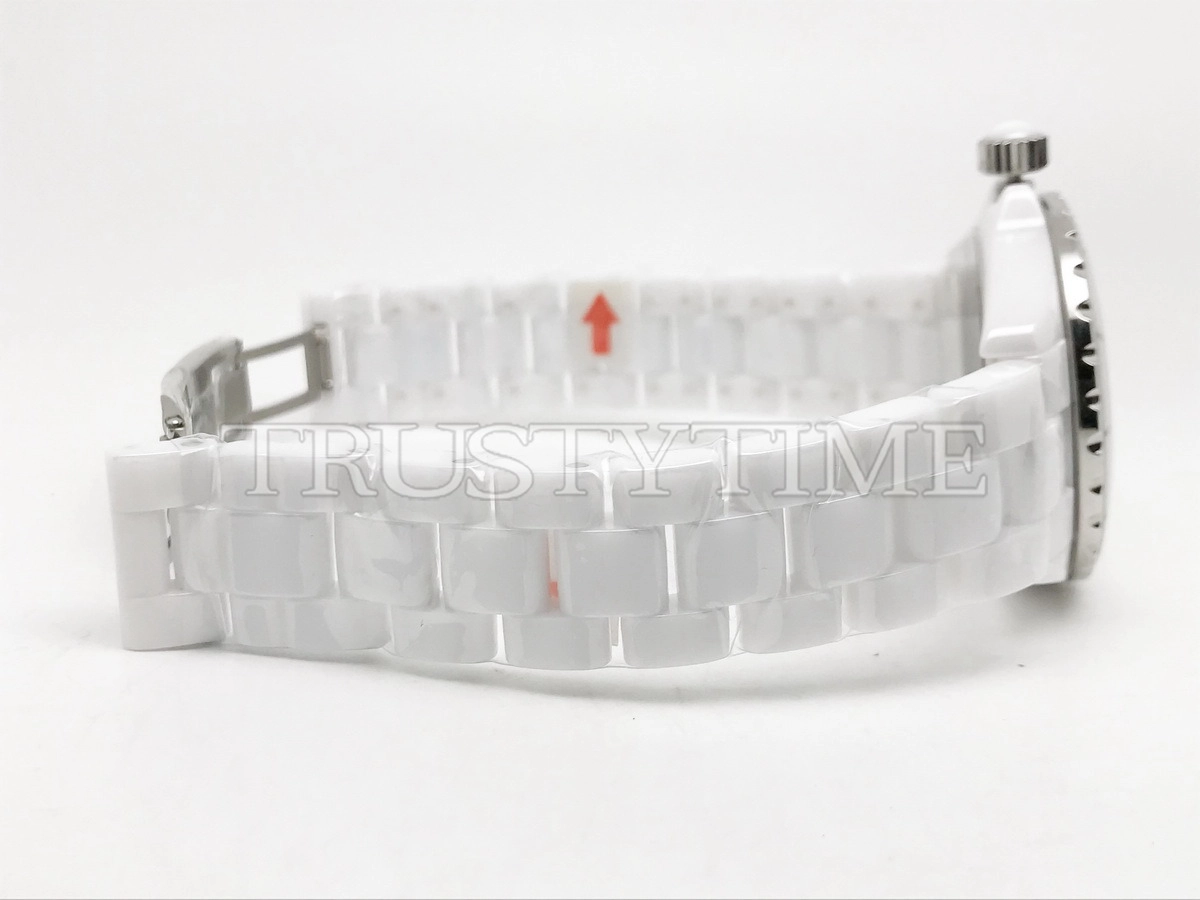 Копия часов Chanel J-12 White Mother-Of-Pearl And Diamond Dial 38 H2423 Арт.CN-0289