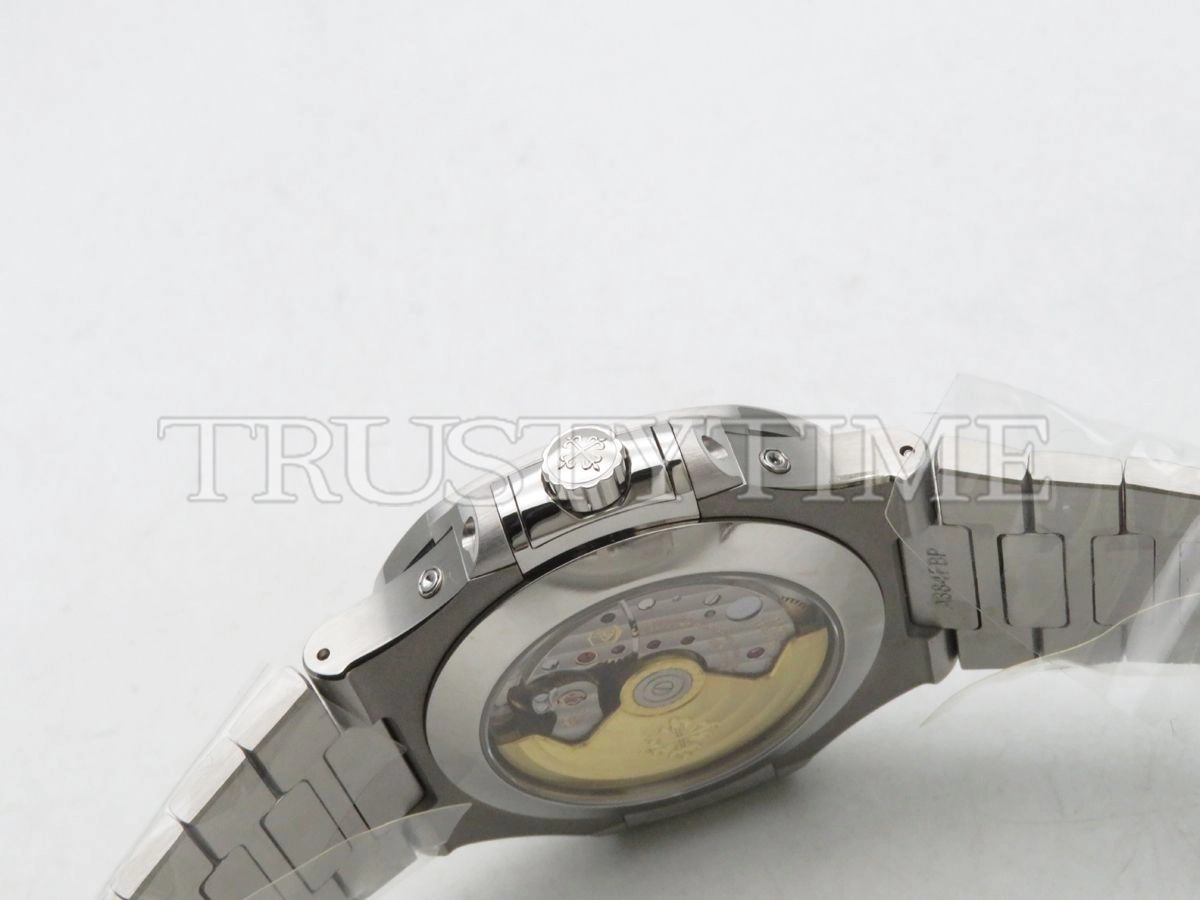 Копия часов Patek Philippe Nautilus Annual Calendar 40,5mm 5726/1A-001 Арт.PP-0692