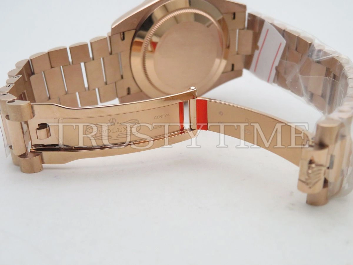 Копия часов Rolex Day-Date 40mm 228345RBR-0005 Арт.RX-1632