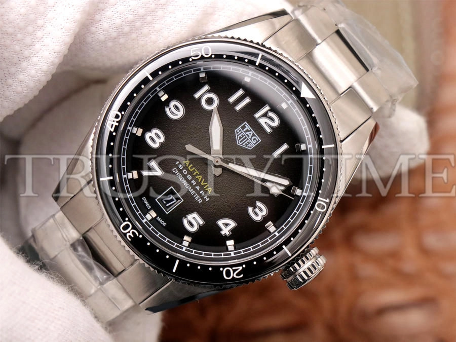 Копия часов Tag Heuer Autavia Isograph Calibre 5 42mm WBE5114.EB0173 Арт.TG-0555