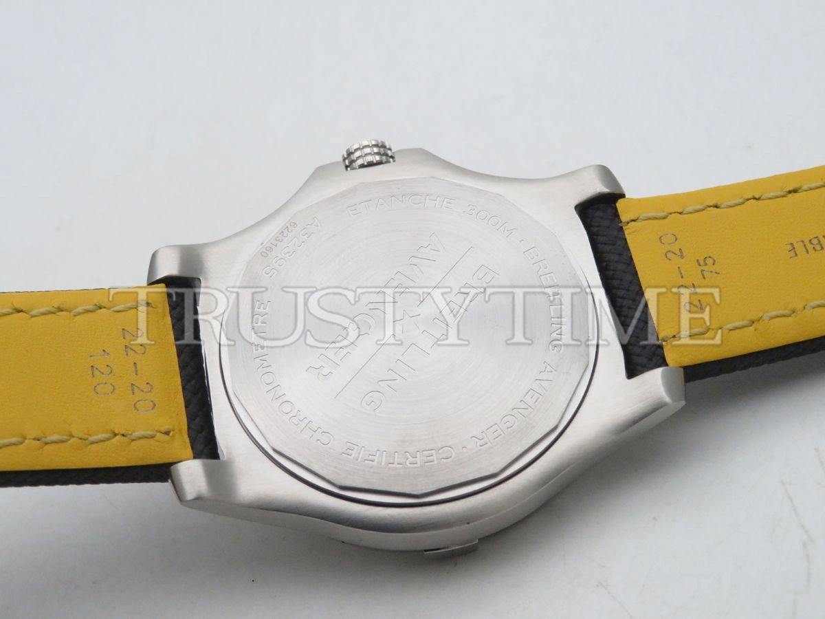 Копия часов Breitling Avenger Automatic GMT 43 A32397101B1X1 Арт.BT-0552