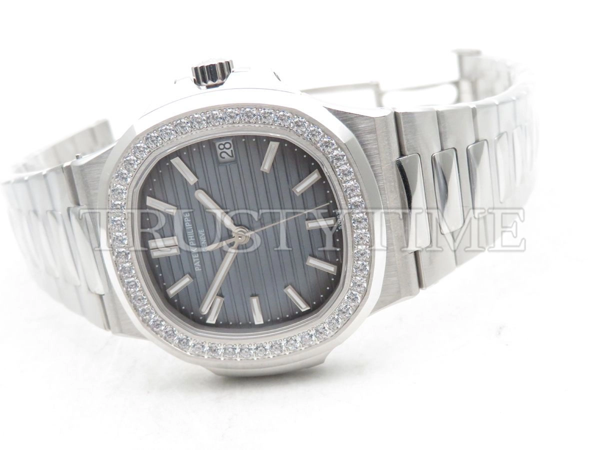 Копия часов Patek Philippe Nautilus 40mm 5713/1G-001 Арт.PP-0722