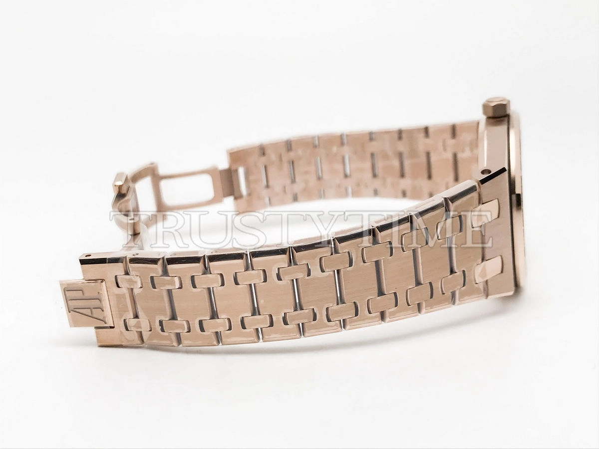 Копия часов Audemars Piguet Royal Oak Ladies 33mm 67651OR.ZZ.1261OR.02 Арт.AP-1080