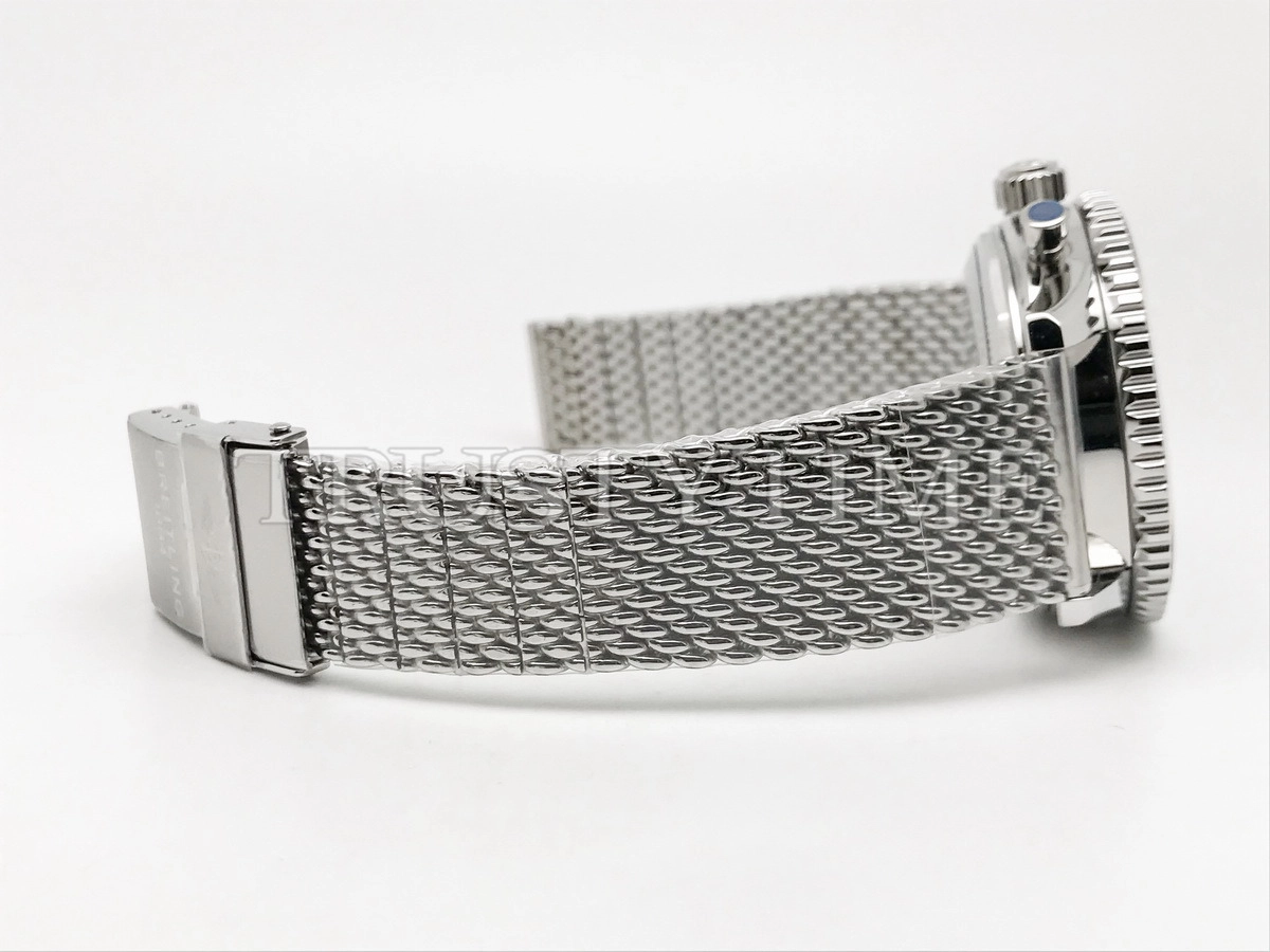 Копия часов Breitling Navitimer B01 Chronograph 46 AB0137241L1A1 Арт.BT-1077