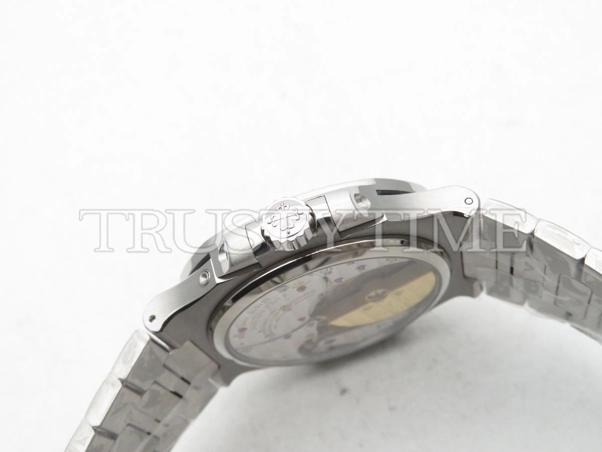 Копия часов Patek Philippe Nautilus Power Reserve Moonphase 40mm 5712/1A-001 Арт.PP-0658