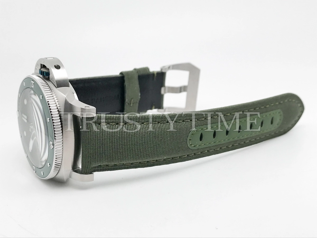 Копия часов Panerai Submersible QuarantaQuattro eSteel™ Verde Smeraldo 44mm PAM01287 Арт.PN-0869