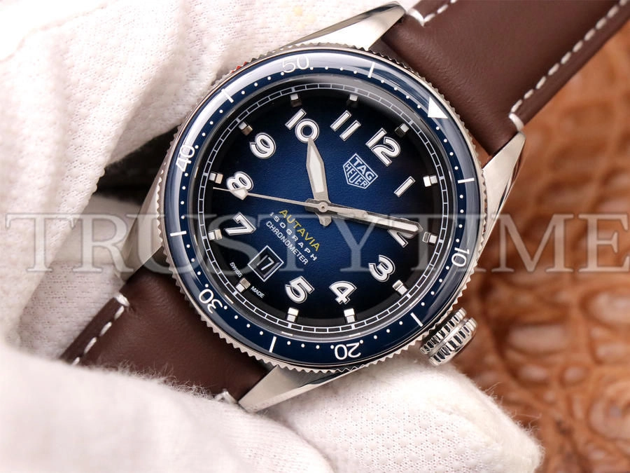 Копия часов Tag Heuer Autavia Isograph Calibre 5 42mm WBE5116.FC8266 Арт.TG-0602