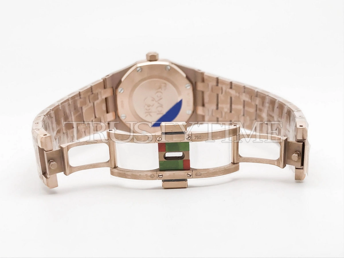Копия часов Audemars Piguet Royal Oak Ladies 33mm 67651OR.ZZ.1261OR.02 Арт.AP-1080