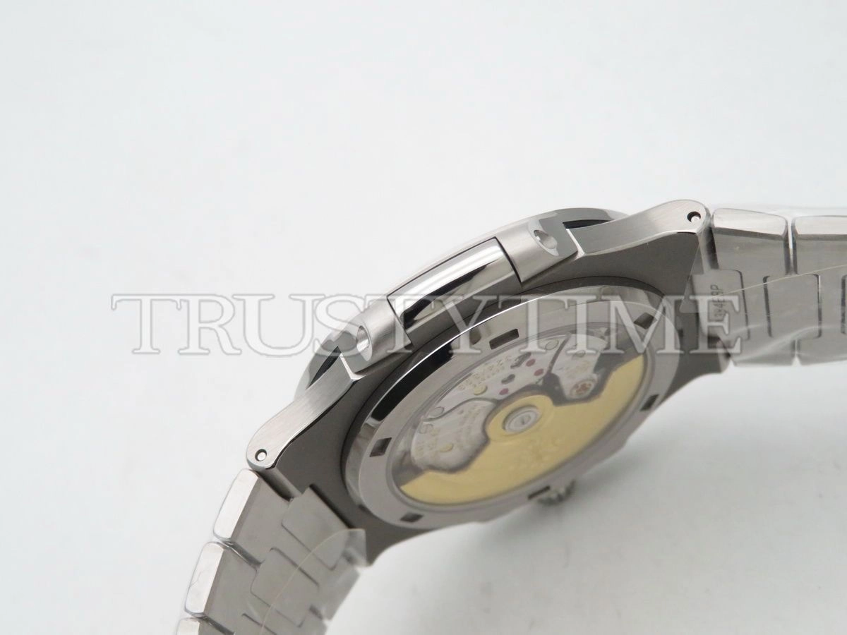 Копия часов Patek Philippe Nautilus 40mm 3711/1G-001 Арт.PP-0599