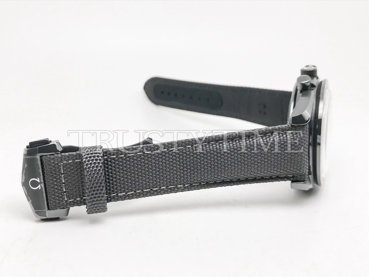 Копия часов Omega Speedmaster Dark Side of the Moon Grey Side of the Moon 44mm 310.92.44.50.06.001 Арт.OM-1052