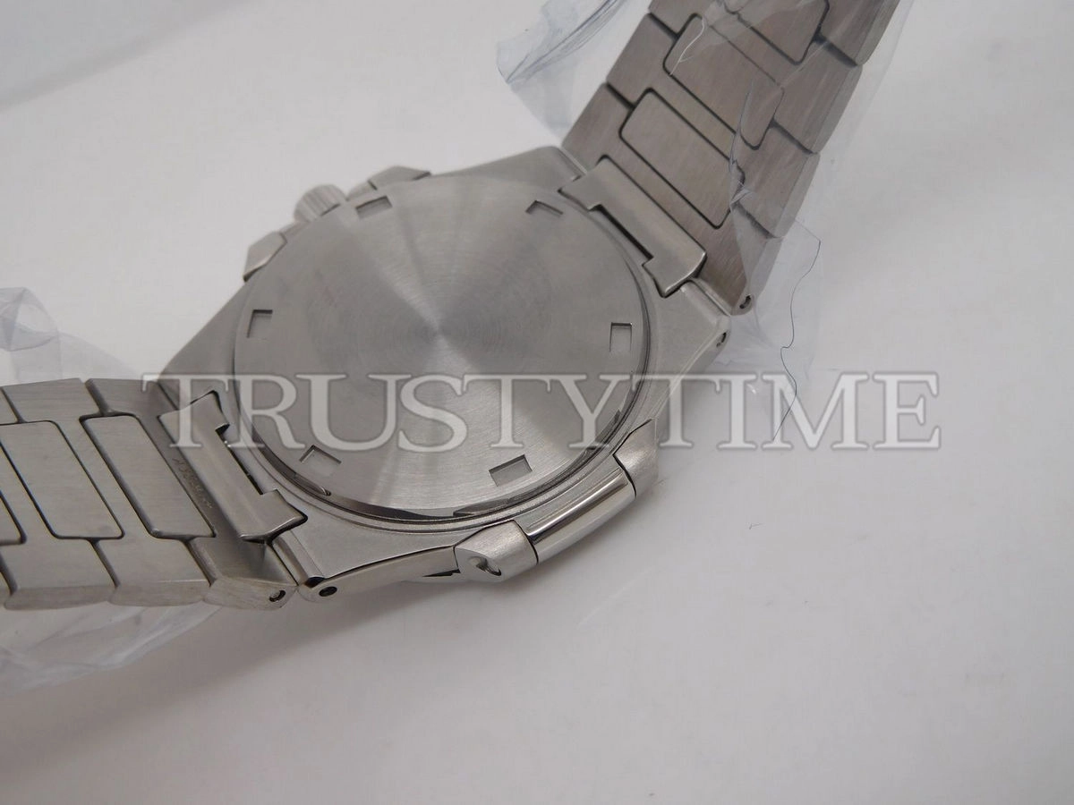 Копия часов Patek Philippe Nautilus Ladies 32mm 7010/1G-010 Арт.PP-0507