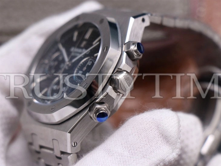 Копия часов Audemars Piguet Royal Oak Chronograph 26320ST.OO.1220ST.01