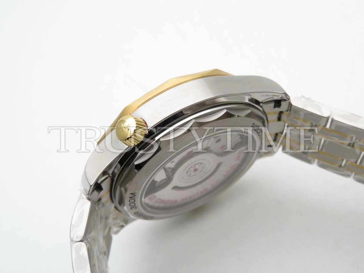 Копия часов Omega Seamaster Diver 300m Co-axial Chronometer 42mm 210.20.42.20.01.002 Арт.OM-0679