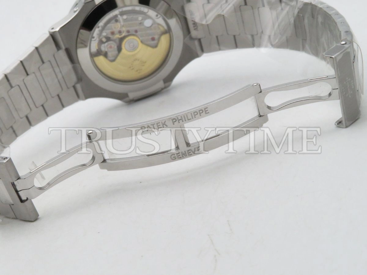 Копия часов Patek Philippe Nautilus Annual Calendar 40,5mm 5726/1A-010 Арт.PP-0693