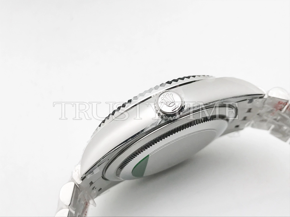 Копия часов Rolex Sky-Dweller 42mm 326934-0004