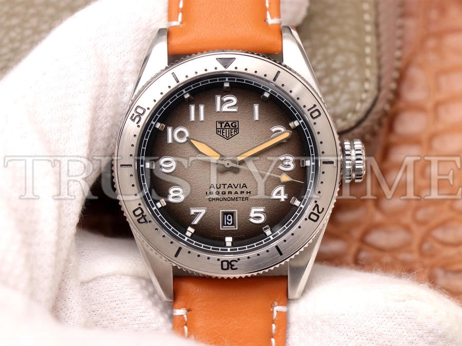 Копия часов Tag Heuer Autavia Isograph Calibre 5 42mm WBE5111.FC8267 Арт.TG-0601