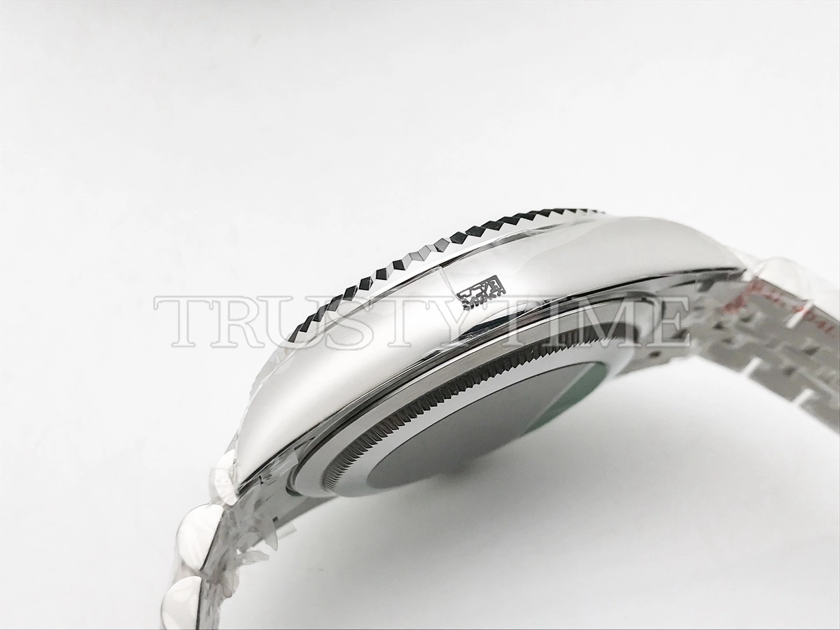 Копия часов Rolex Sky-Dweller 42mm 326934-0008