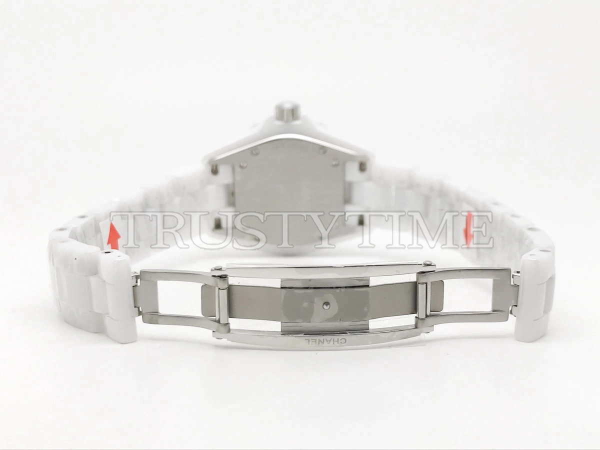 Копия часов Chanel J-12 Mother-Of-Pearl And Diamond Dial 33 H2422 Арт.CN-0293