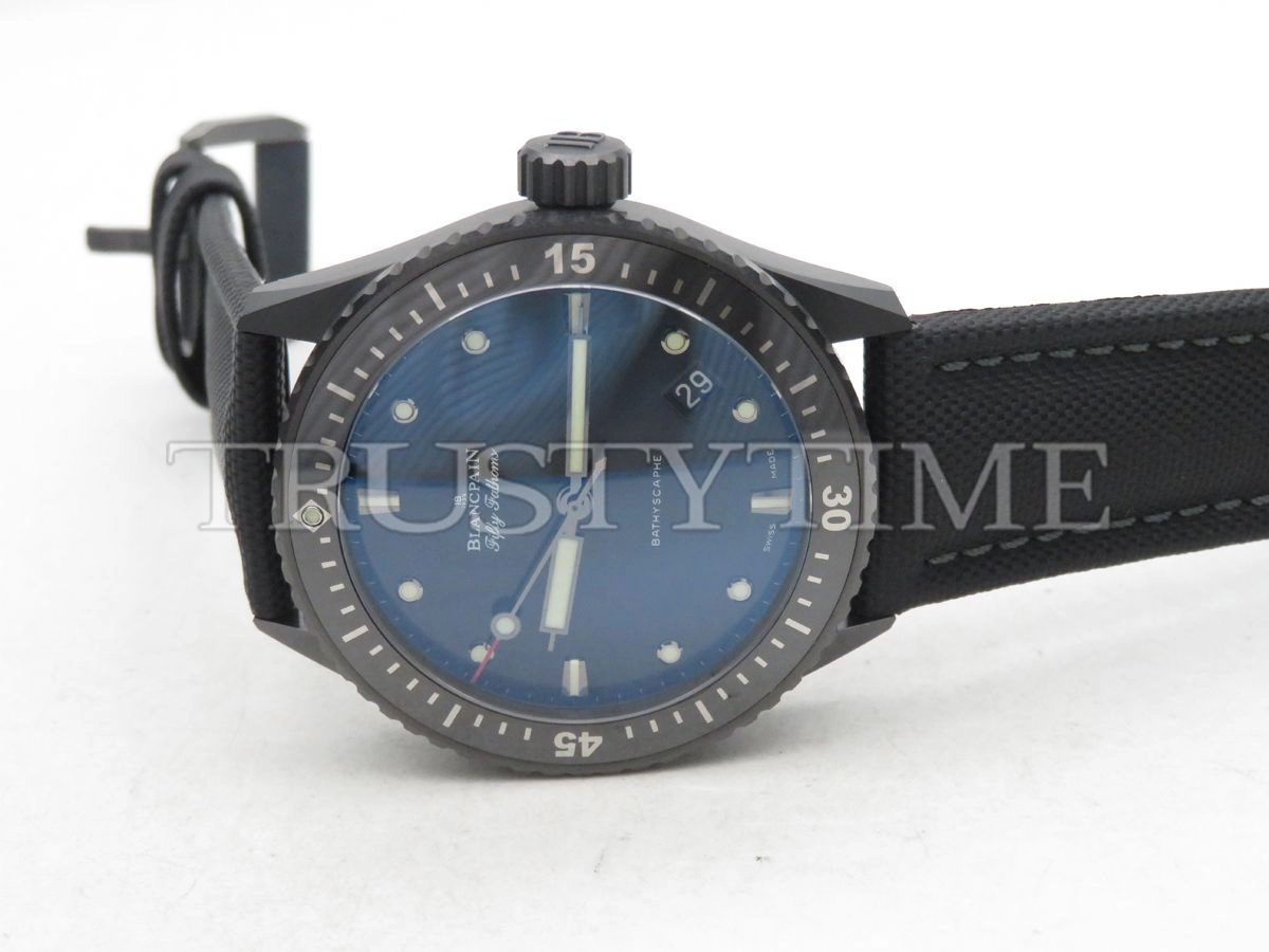 Копия часов Blancpain Fifty Fathoms Bathyscaphe 5000-0130-B52A Арт.BP-0347