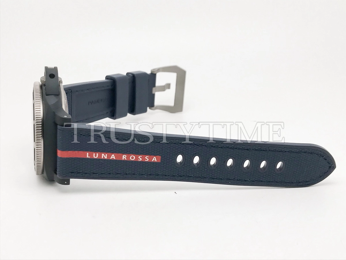 Копия часов Panerai Submersible QuarantaQuattro Luna Rossa Ti-Ceramitech™ PAM01543 Арт.PN-0918