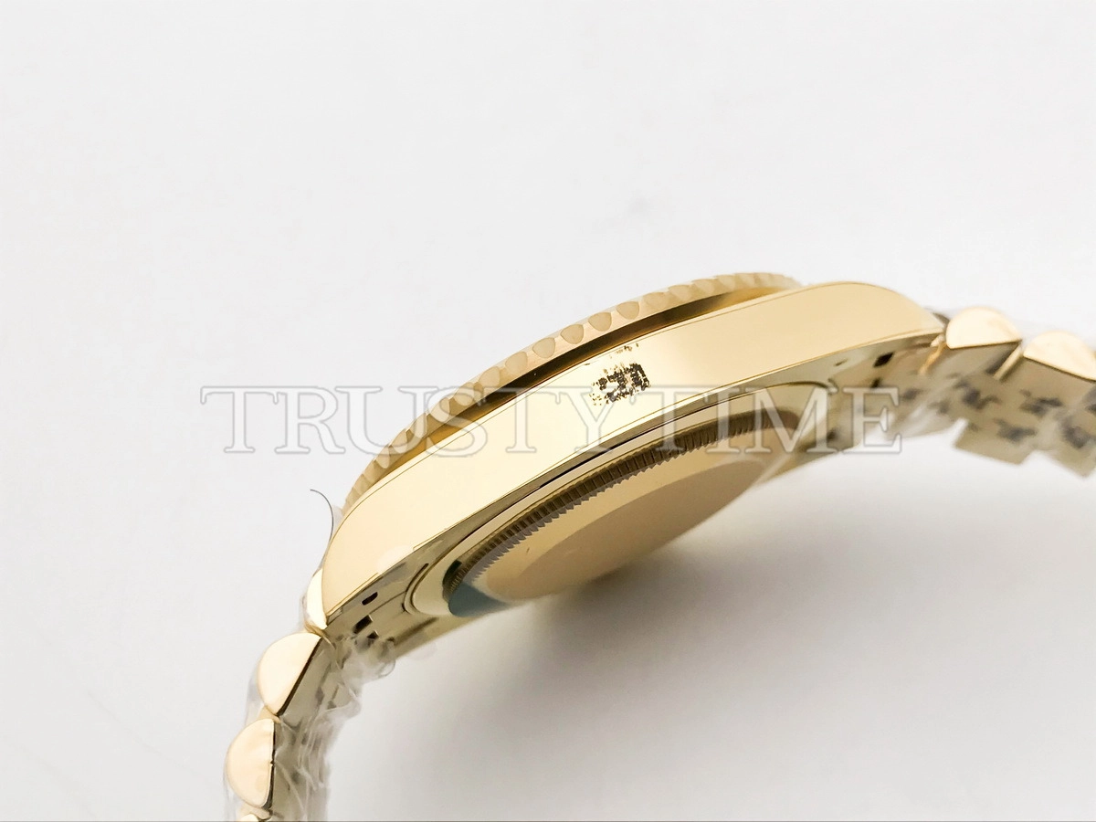 Копия часов Rolex GMT Master II 40mm 126718GRNR-0001 Арт.RX-3489