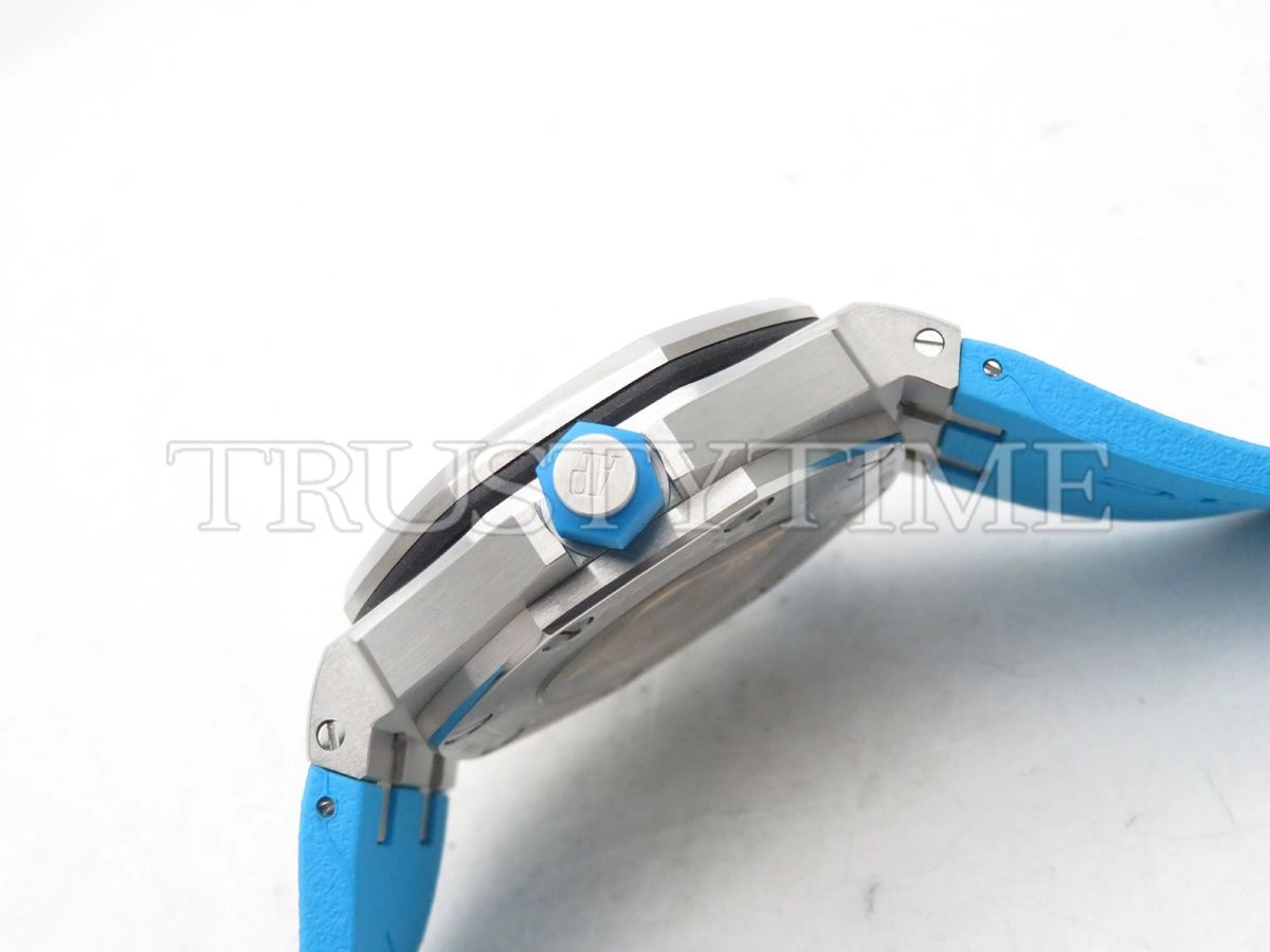 Копия часов Audemars Piguet Royal Oak Offshore Diver 15710ST.OO.A032CA.01 Арт.AP-1011