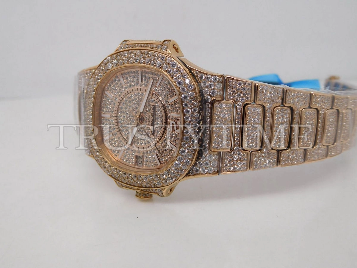 Копия часов Patek Philippe Nautilus Ladies 34mm 7021/1R-001 Арт.PP-0501
