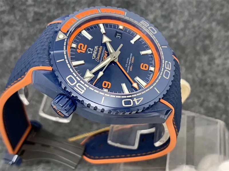 Копия часов Omega Planet Ocean 45,5 мм Big Blue