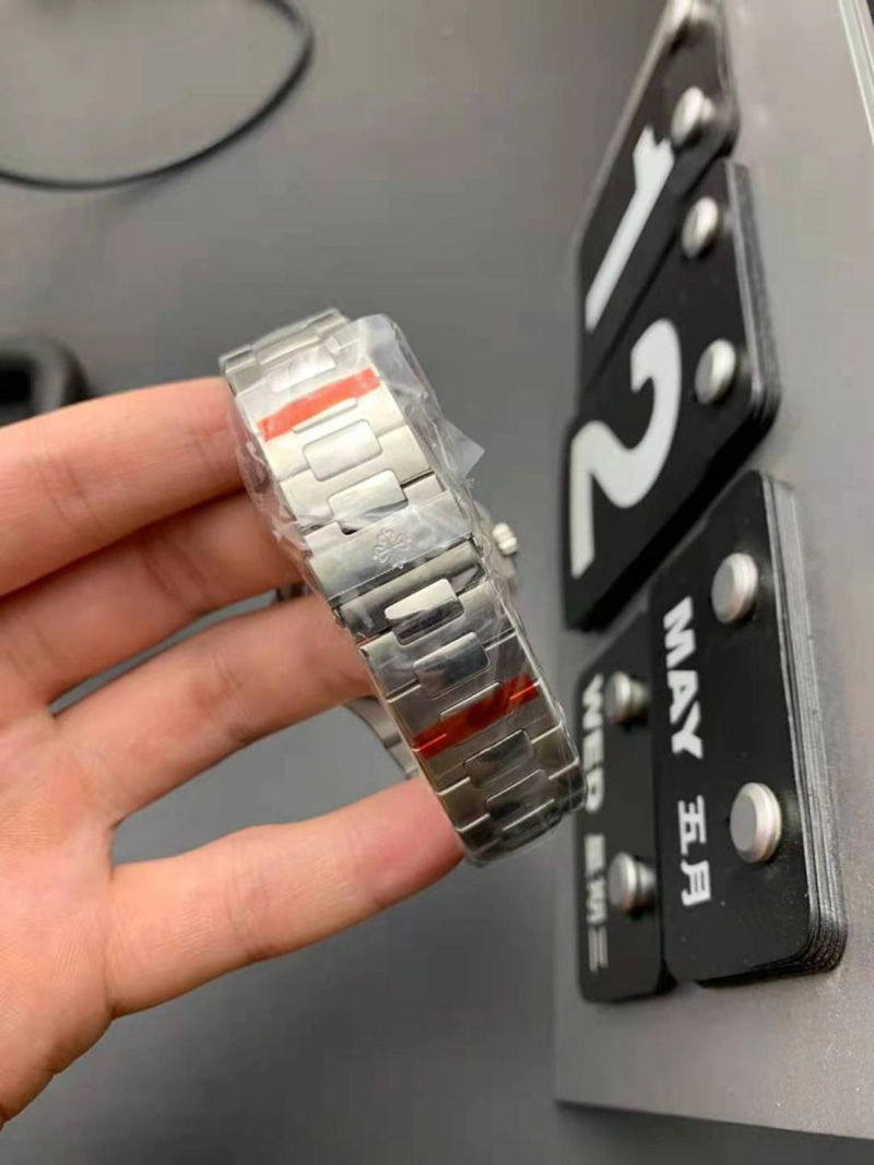 Реплика Patek Philippe MoonPhase 5712