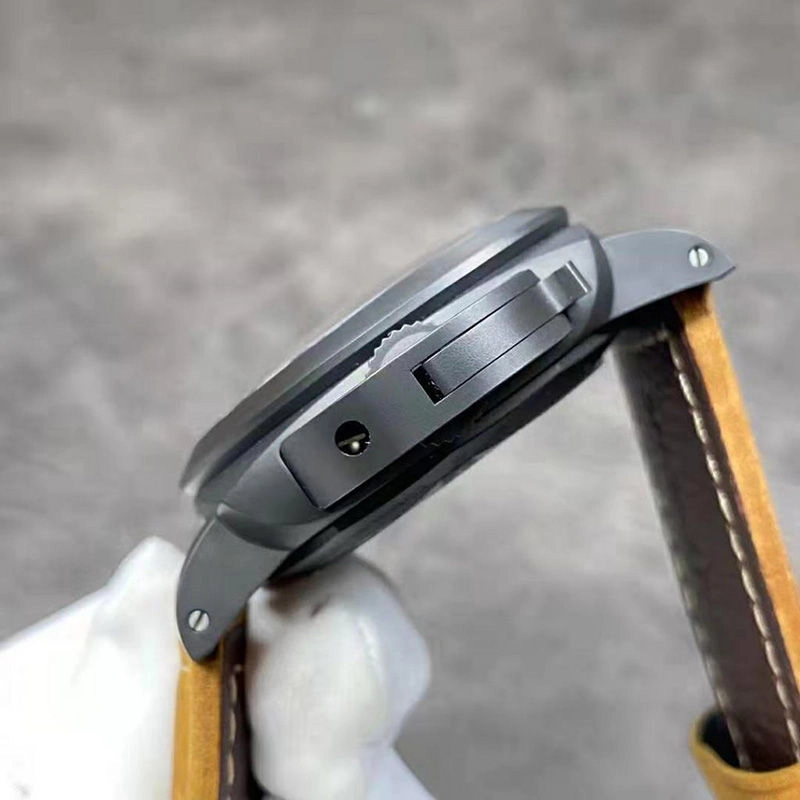 Реплика часов Panerai Luminor GMT PAM441