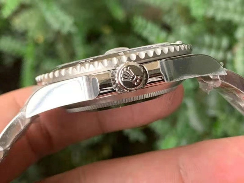 Реплика часов Rolex Submariner 116610LN V11 от Noob